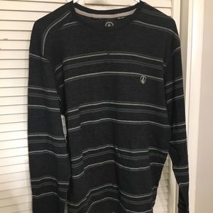 Volcom longsleeve size Large
